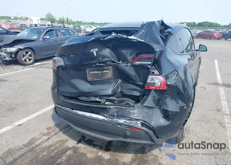 2024 Tesla Model Y Long Range Dual Motor All-Wheel Drive from USA, damaged, VIN 7SAYGDEE1RA235502